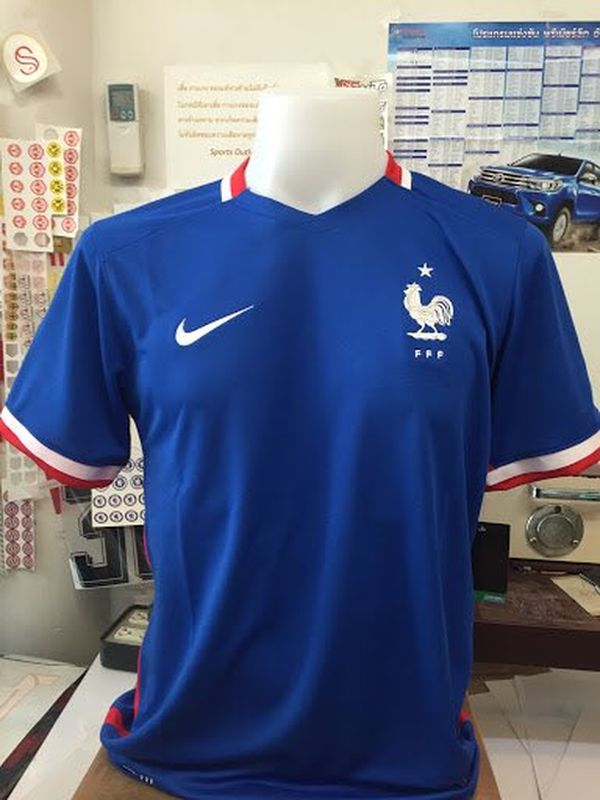 Le maillot de l’Équipe de France pour l’Euro 2016 dévoilé ? Maillots football