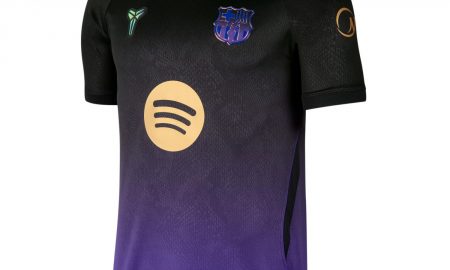 Maillot extérieur FC Barcelone 2026/27 Mamba, dégradé noir et violet avec logo Kobe, vue de face