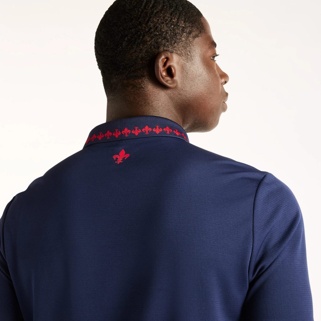 Dos du maillot LOSC third 2026/27, fleur de lys rouge sous le col